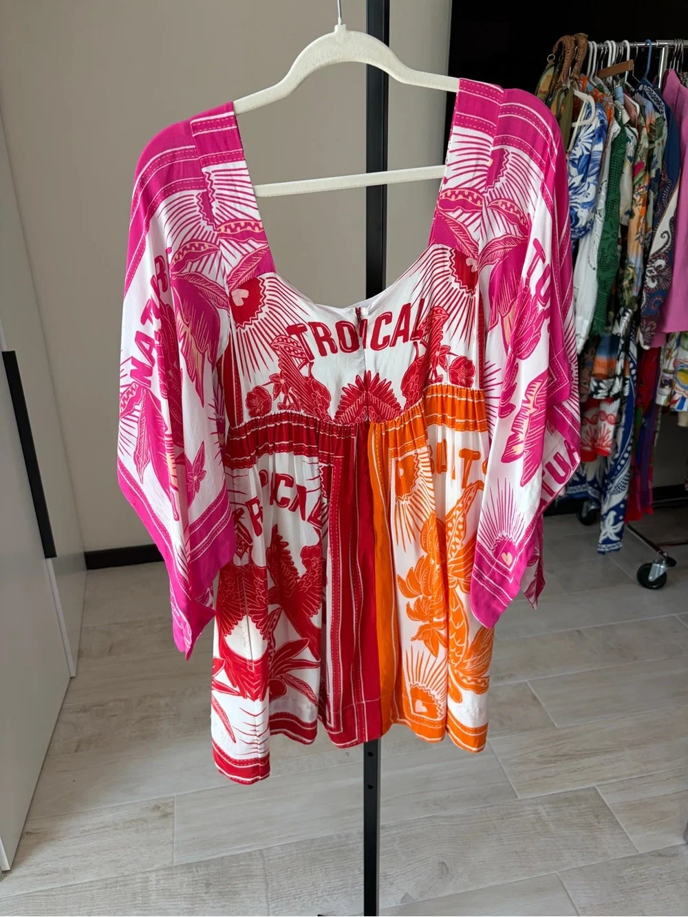 Farm Rio: Tropical dream mini dress - Picture 6 of 13